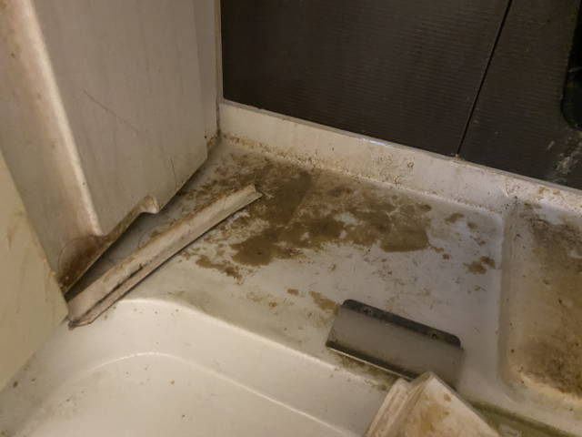 浴室の汚れ